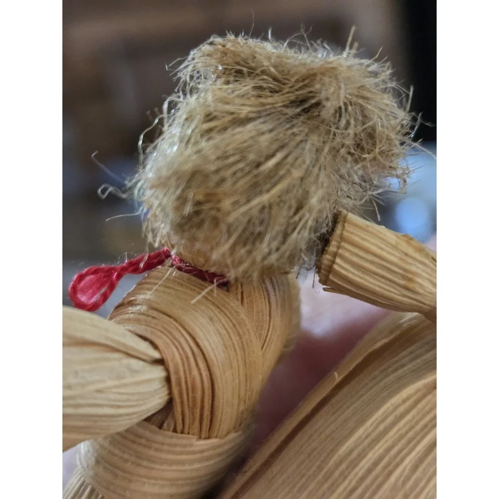 Very Very Old Vintage Corn Husk Family (8) With Birdhouse Antique Primitive